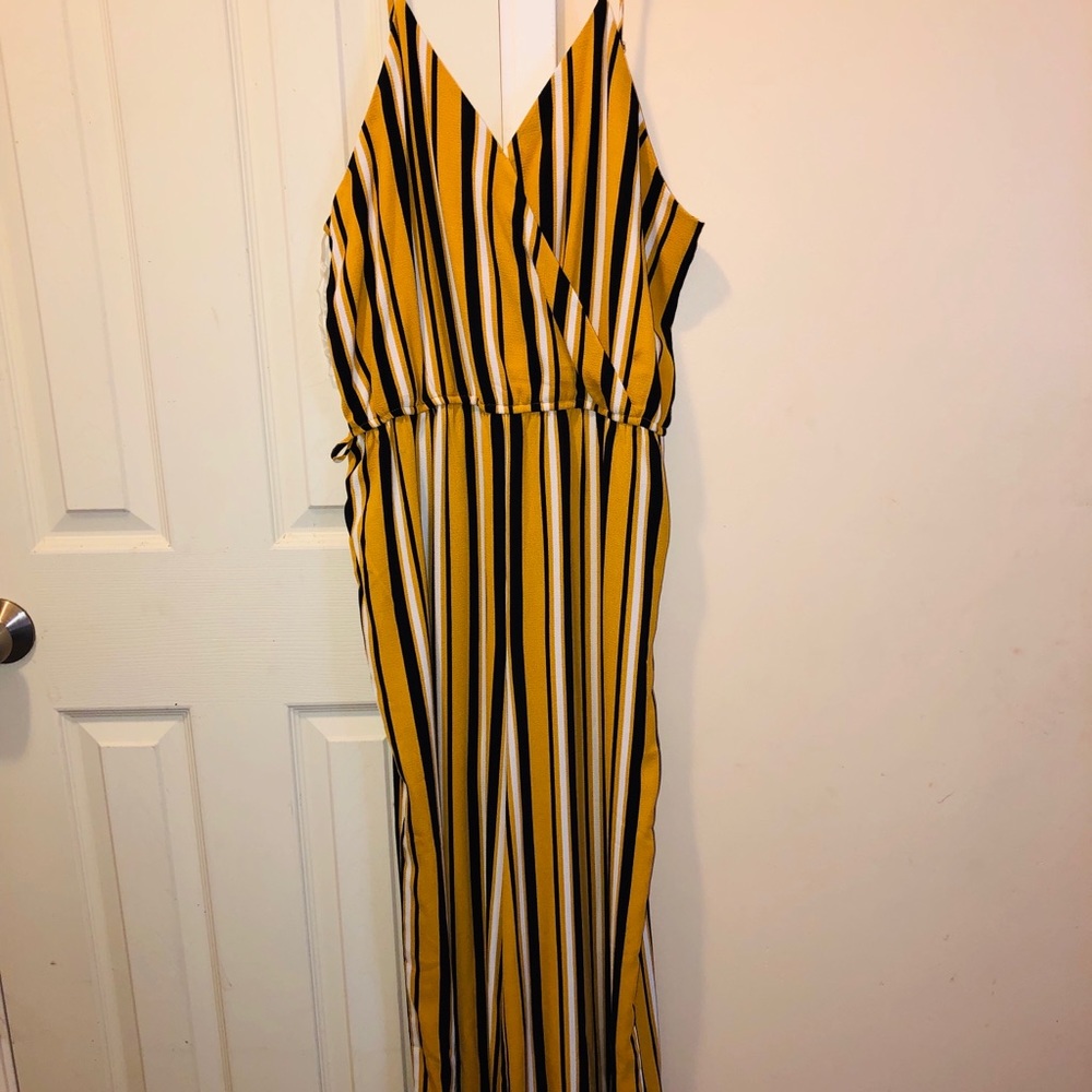 Romper - Picture 2 of 3